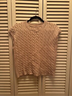 Sleeveless Cable Knit Sweater Vest in Light Beige